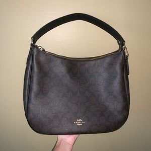 NEW!! Coach Zip Should is Bag